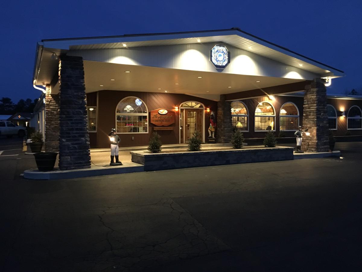 Landmark Motor Inn Glens Falls Kültér fotó