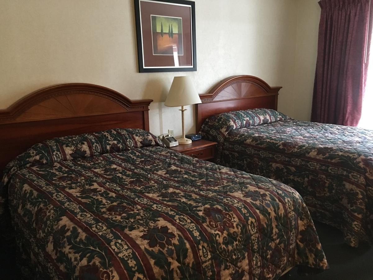 Landmark Motor Inn Glens Falls Kültér fotó